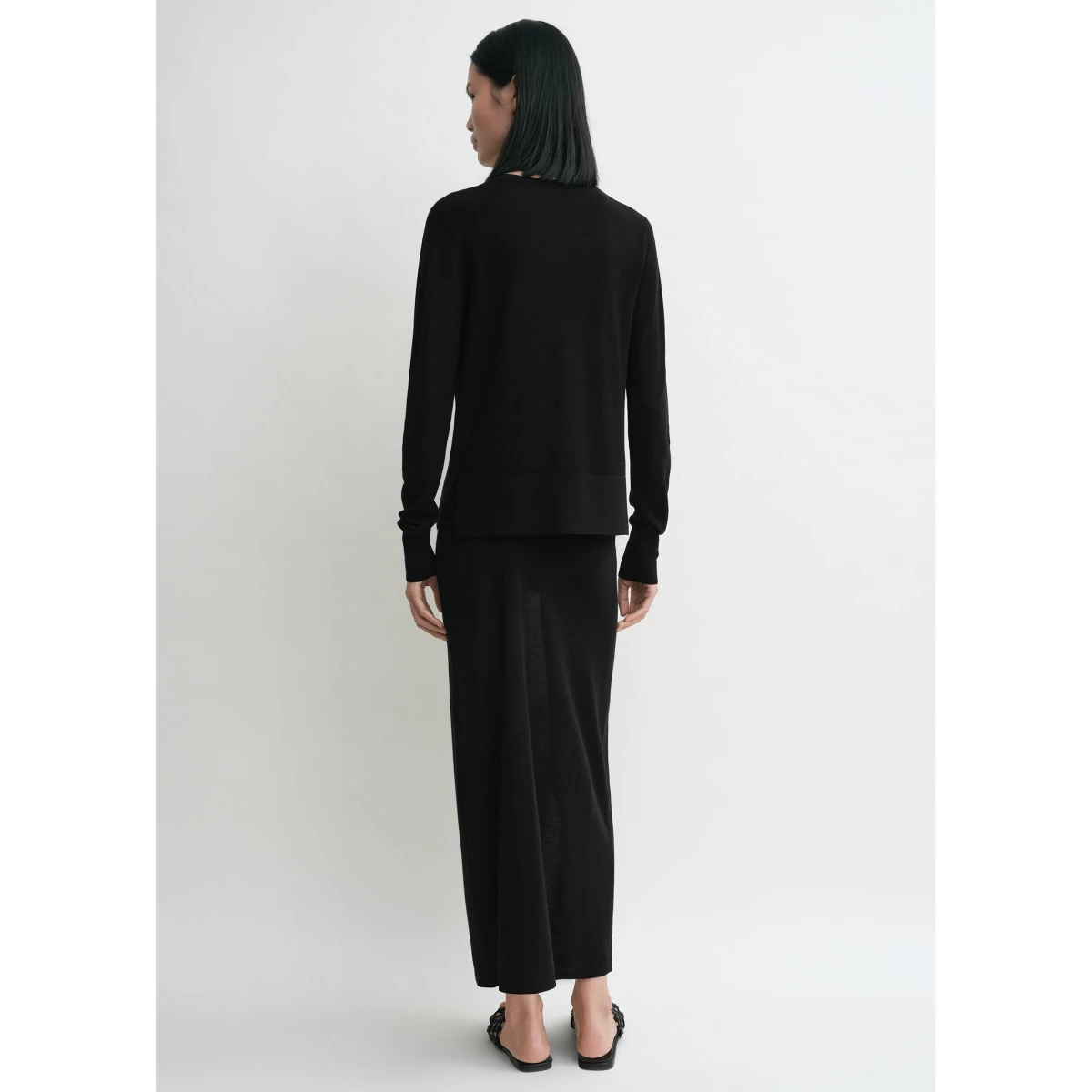 Toteme Knitwear with minimalist design at Coveti