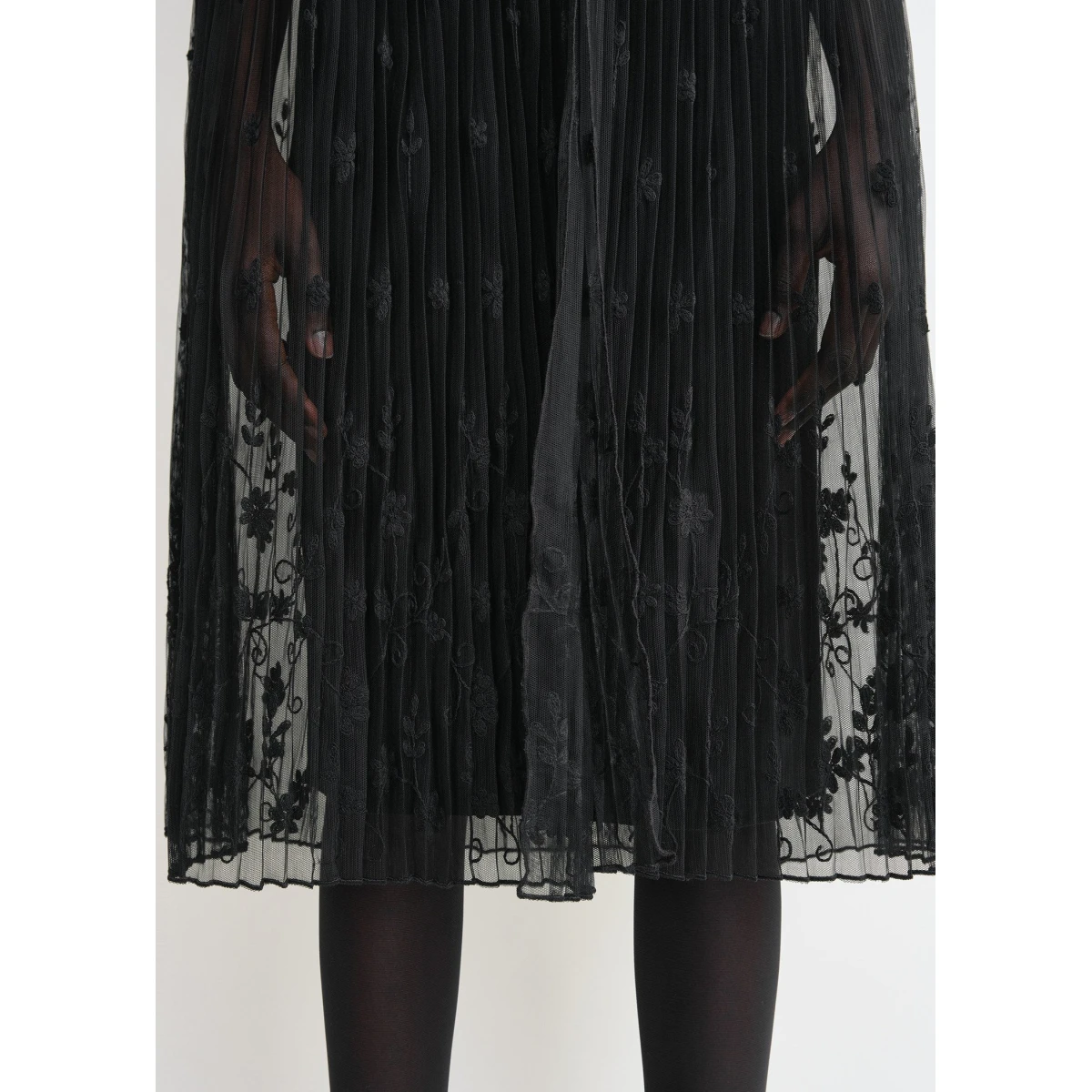 Floral tulle cape black cape - Image 5