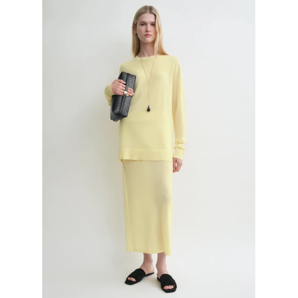 Toteme Knitwear with minimalist design at Coveti
