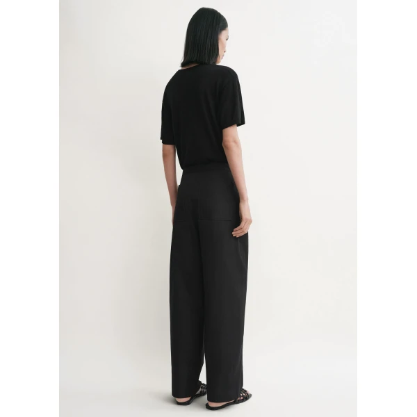 Toteme Pants with minimalist design at Coveti