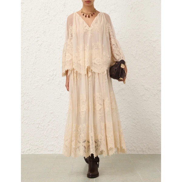 available now at Coveti.