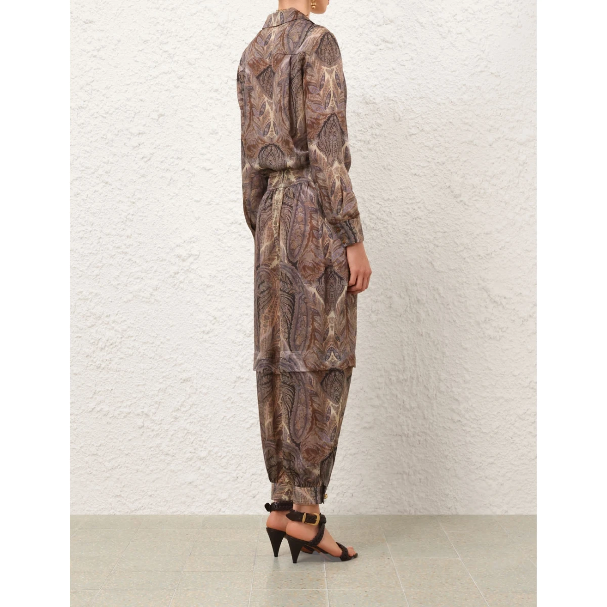 available now at Coveti.