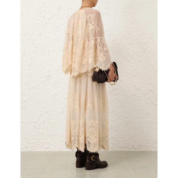 available now at Coveti.