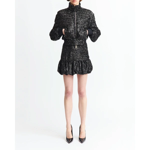 delivering subtle shimmer and dimensional surface detail.