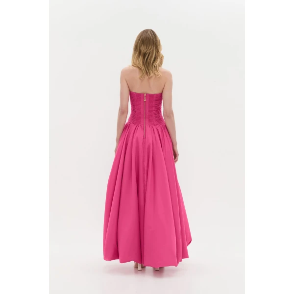 Aje Aus Dresses – structured silhouette with raw femininity from Coveti