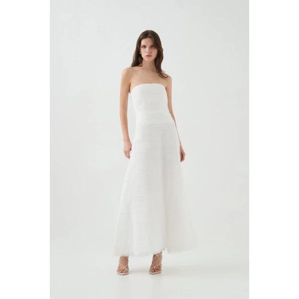 Aje clothing Aus Dresses – structured silhouette with raw femininity from Coveti