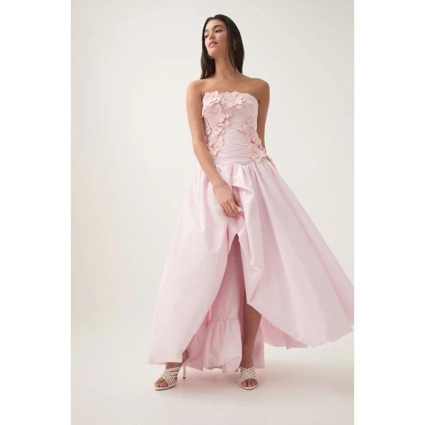 Aje Aus Dresses – structured silhouette with raw femininity from Coveti