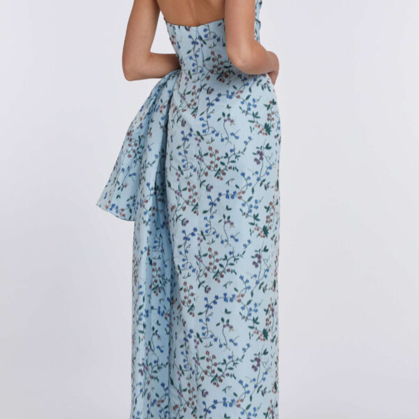 Markarian gowns with romantic neckline and structured silhouette