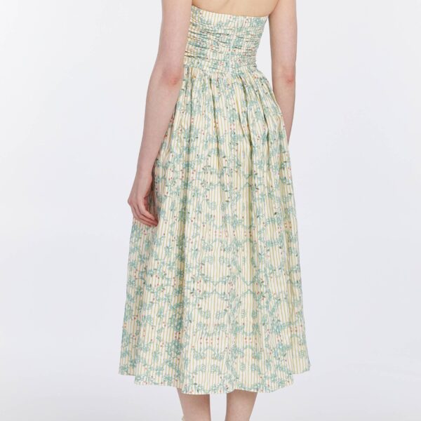 Markarian gowns with romantic neckline and structured silhouette