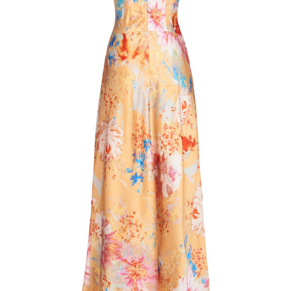 Markarian gowns with romantic neckline and structured silhouette