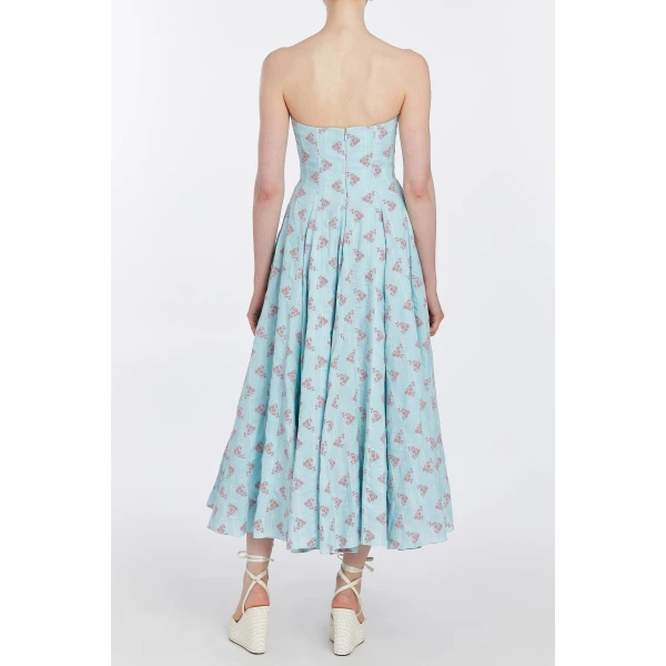 Markarian gowns with romantic neckline and structured silhouette