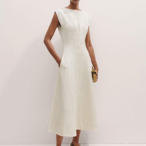 Me + Em Floral Jacquard Midi Dress – luxury British Ivory in Me and Em exclusively at Coveti
