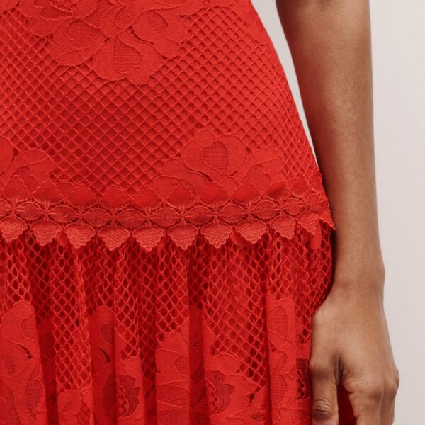 Me + Em Graphic Floral Lace Maxi Skirt – luxury British Red in Me and Em exclusively at Coveti