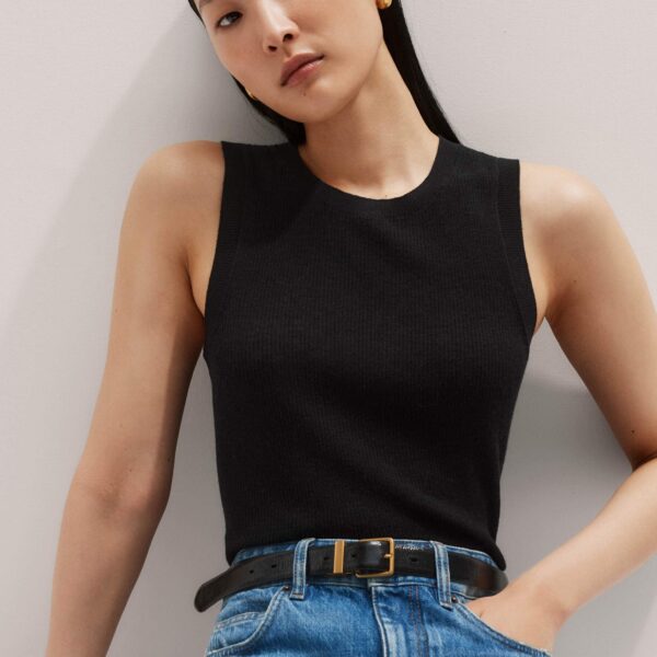 Me + Em Merino Cashmere Barely There Slim Knit Vest – luxury British Black in Me and Em exclusively at Coveti