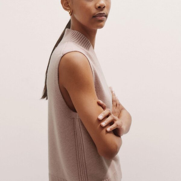Me + Em Merino Cashmere High V-Neck Knit Vest – luxury British Pink in Me and Em exclusively at Coveti