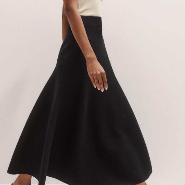 Me + Em Milano Knit Maxi Skirt – luxury British Black in Me and Em exclusively at Coveti