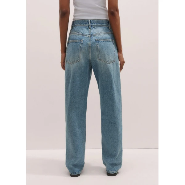 Me + Em Relaxed Straight-Leg Jean – luxury British Blue in Me and Em exclusively at Coveti