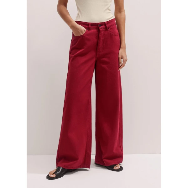 Me + Em Slouchy Long-Length Jean – luxury British Red in Me and Em exclusively at Coveti