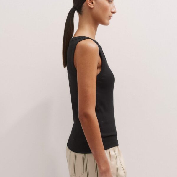 Me + Em Ultimate Button Down Rib Vest – luxury British Black in Me and Em exclusively at Coveti
