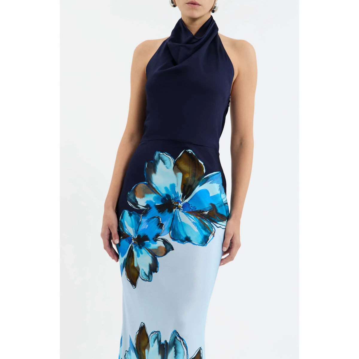 this maxi dress is perfect for your next special event.