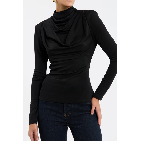 Rebecca Vallance Black Tops The Erin Top in black is the perfect elevated styling staple. Tailored from premium jersey