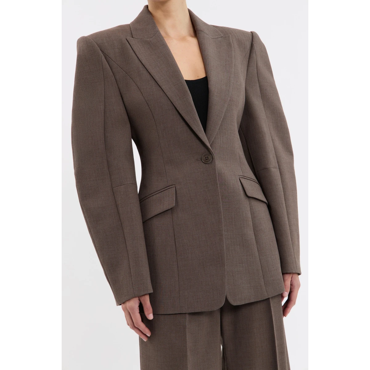 this blazer pairs perfectly with our matching Noah Pant.