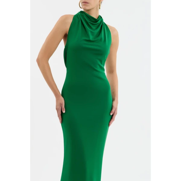while lining ensures effortless comfort. Bound to make a statement