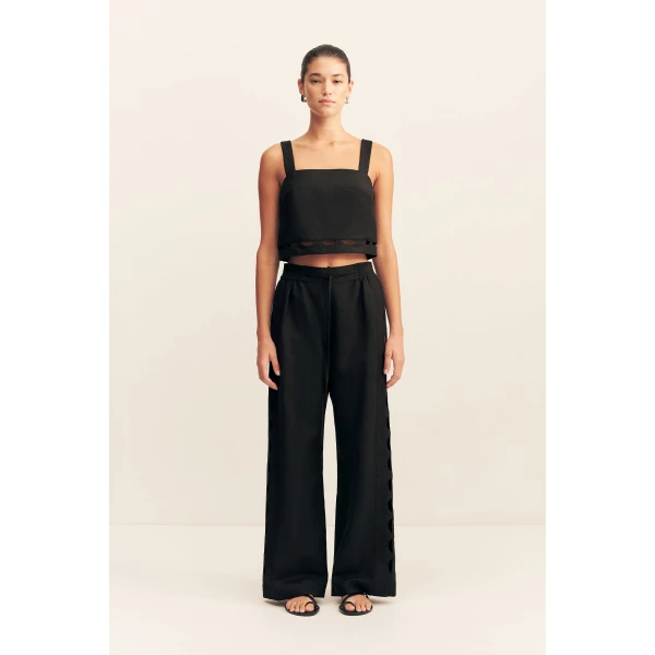 Cropped cami with scallop cut out detail in black in a premium linen blend.