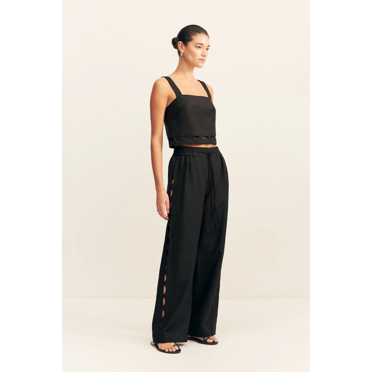 Cropped cami with scallop cut out detail in black in a premium linen blend.