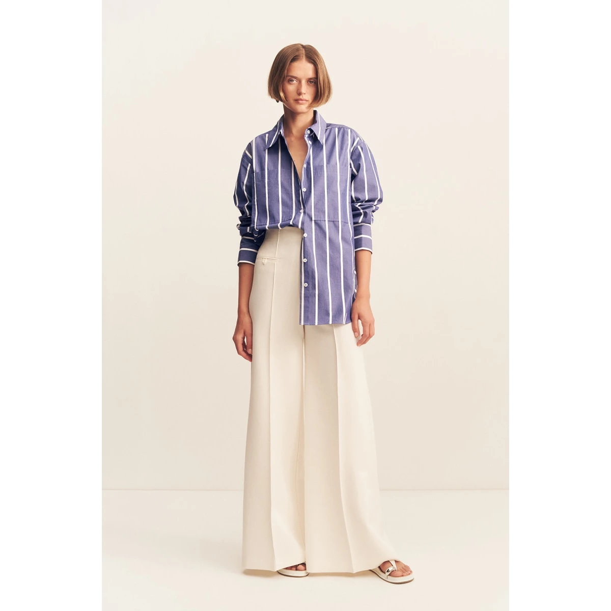 Long sleeve shirt in chambray blanc in a premium striped cotton.
