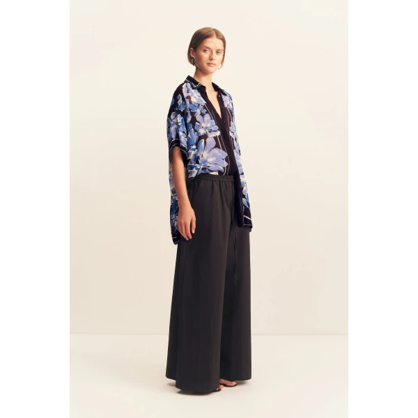 Short sleeve shirt in the Bluewing Mosaic print in a light weight semi-sheer georgette.