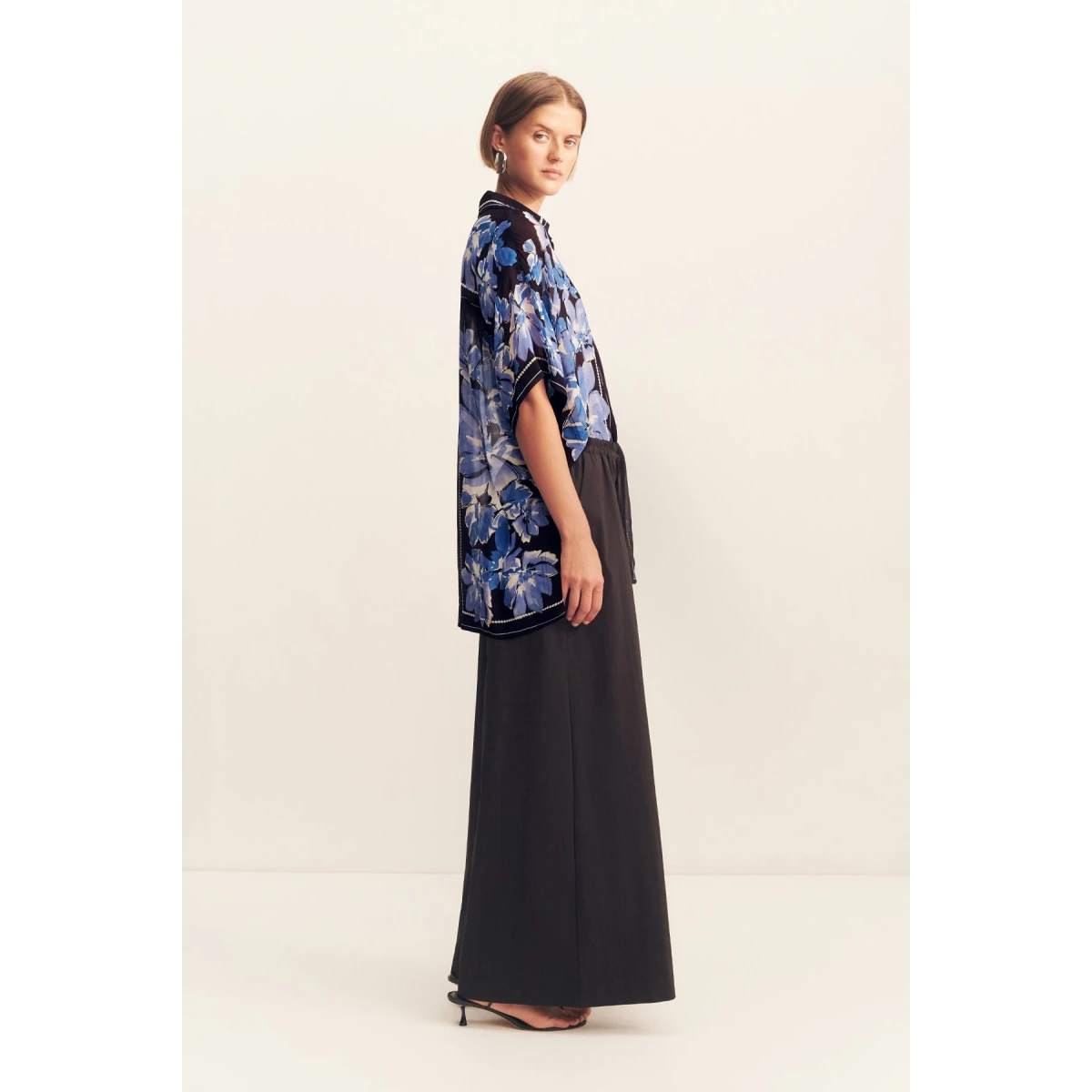 Short sleeve shirt in the Bluewing Mosaic print in a light weight semi-sheer georgette.
