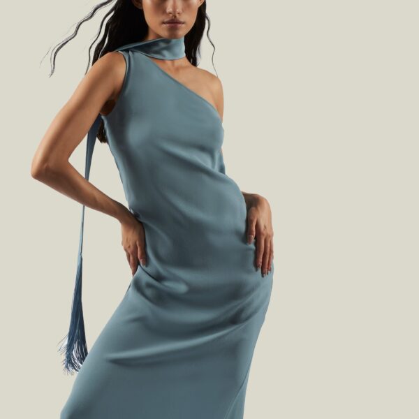 carpet Taller Marmo gown with feather detail – Coveti