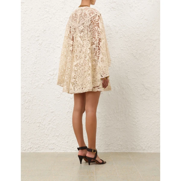 available now at Coveti.