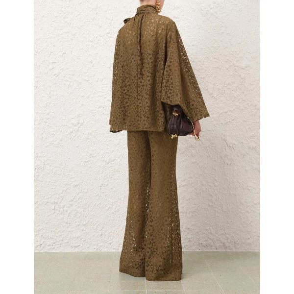 available now at Coveti.