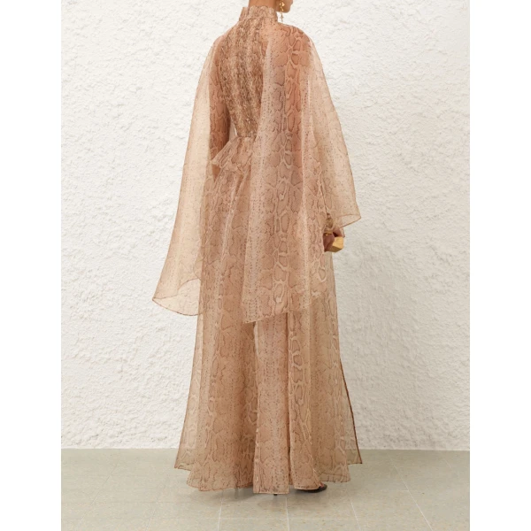 available now at Coveti.