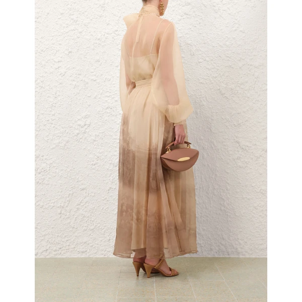 available now at Coveti.