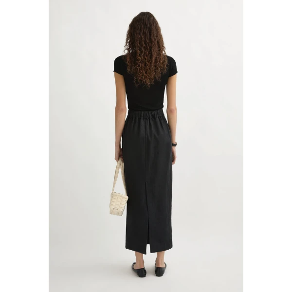 Posse Emma Pencil Skirt - Black – sustainable Skirts in Black from Australian designer at Coveti.