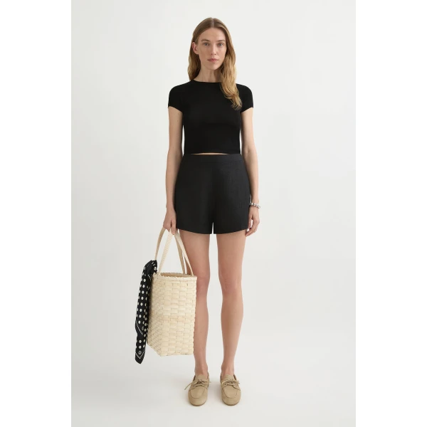 Posse Perri Short - Black – sustainable Shorts in Black from Australian designer at Coveti.