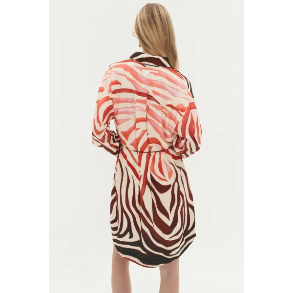 Aje Aus  – structured silhouette with raw femininity from Coveti