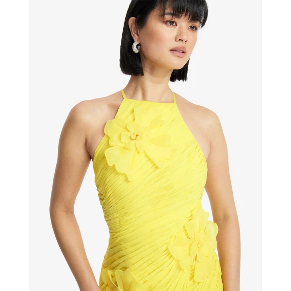 Criss cross back with adjustable straps
