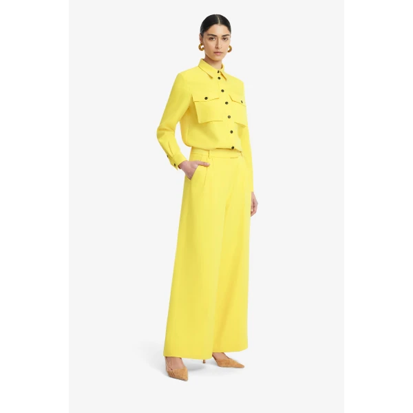 Long sleeve with button cuffs