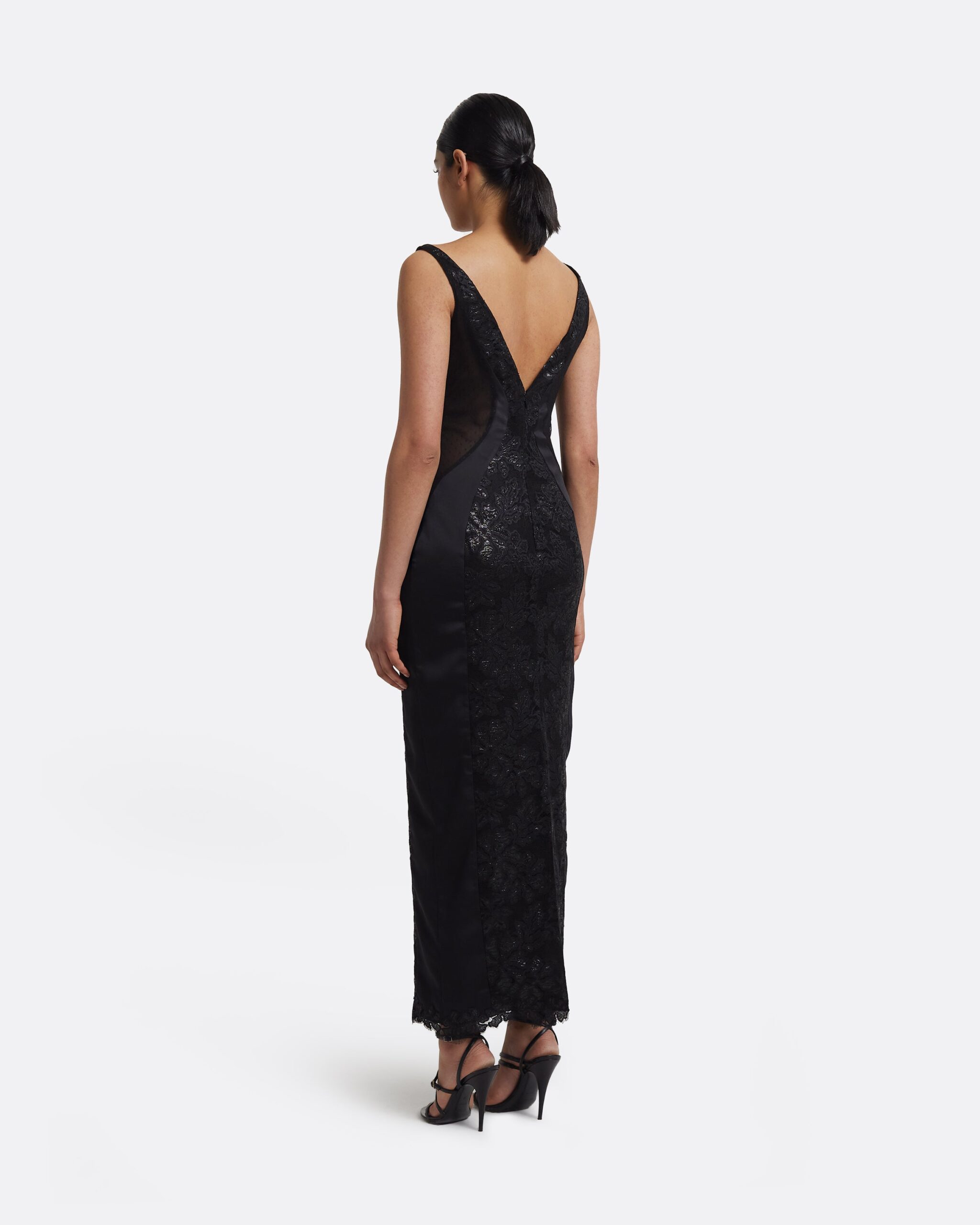 Safiyaa Dresses | | Luxury Ready-To-Wear & Demi-Couture Clothing‎ | Coveti