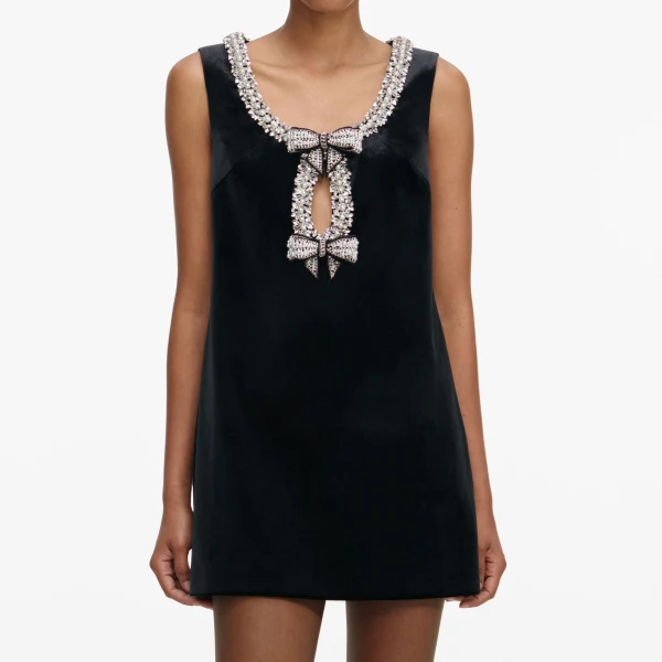 available now at Coveti.