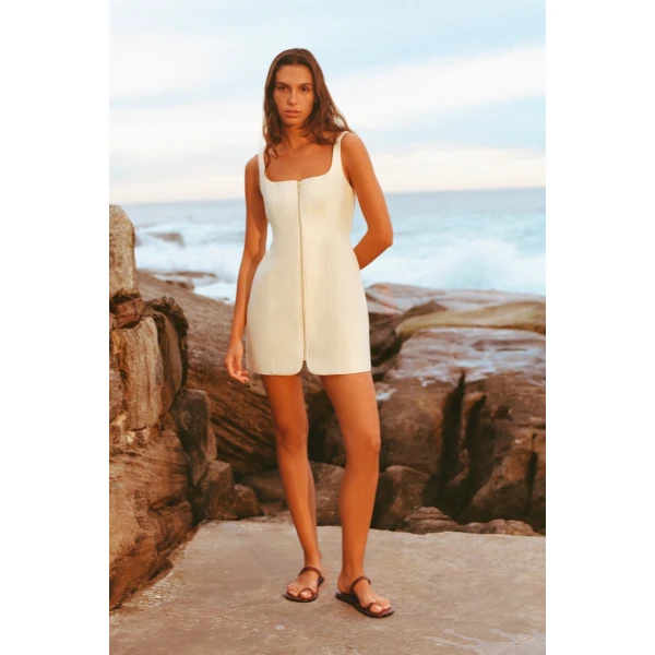 Hourglass mini dress in yuzu in a luxurious cotton sateen blend.