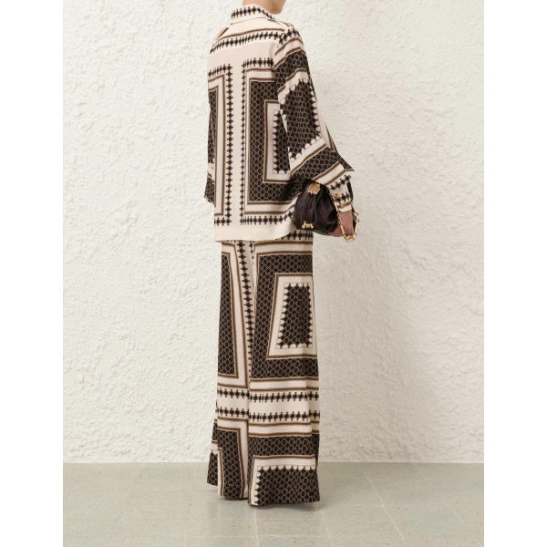 available now at Coveti.