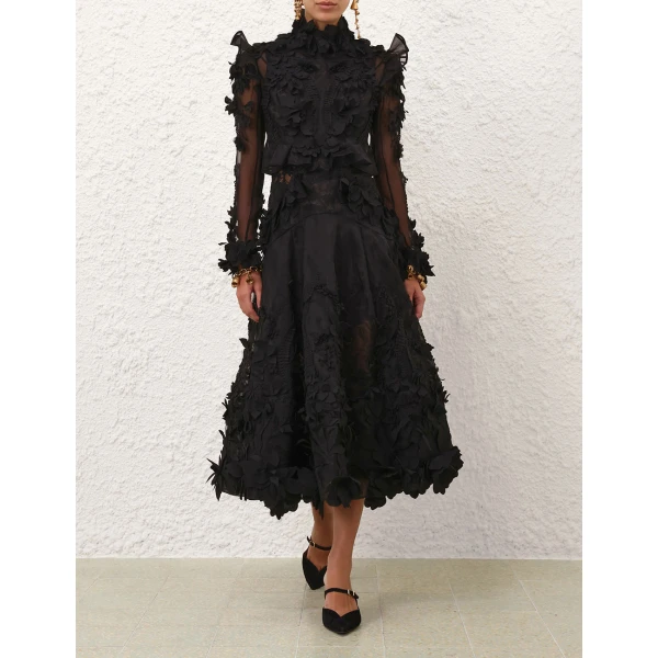 available now at Coveti.