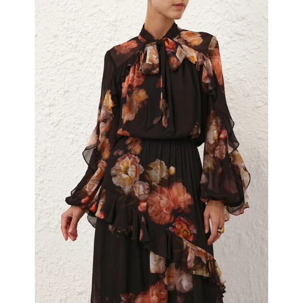 available now at Coveti.