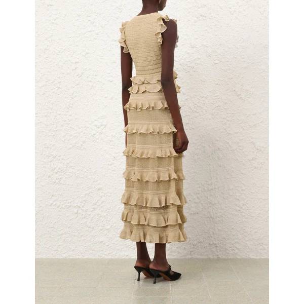 available now at Coveti.