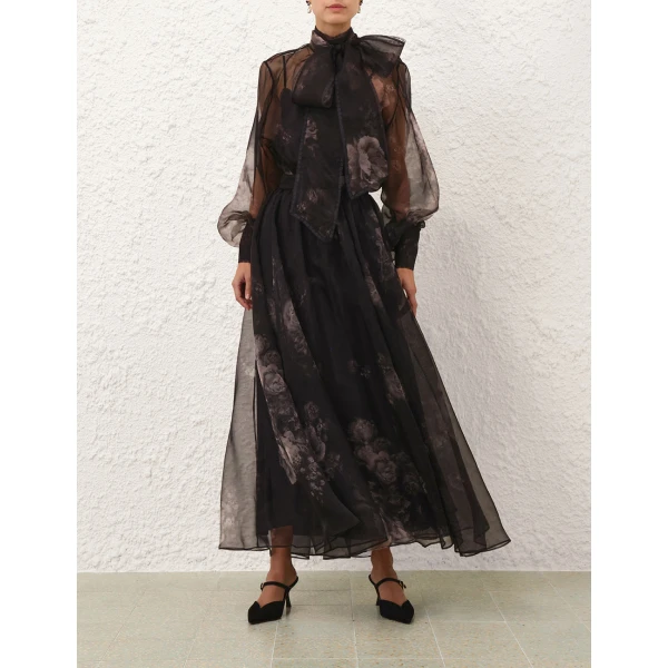 available now at Coveti.